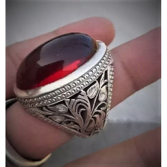 Ruby Yaqoot Silver Ring